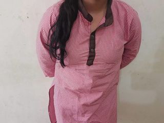 Sakshi Pussy: Sexy 18letá indická vysokoškolačka a učitel šukají zezadu s čistým hindským zvukem