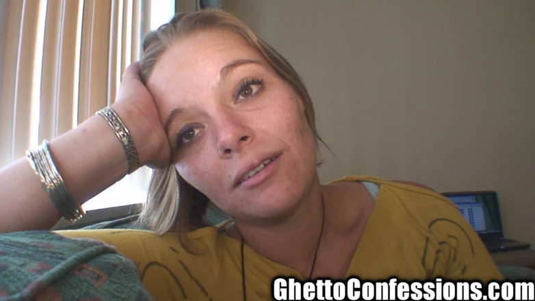 Ghetto Confessions: 자지를 잘 빨아주는 핫한 섹시 게토 우즈!