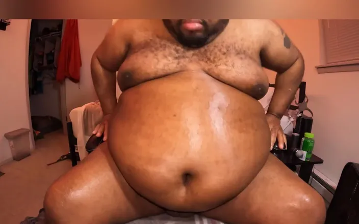 Blkhole420: Baby oil belly