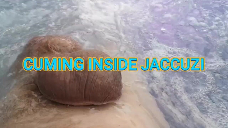 Monster_Meat_: Ejaculând în jacuzzi