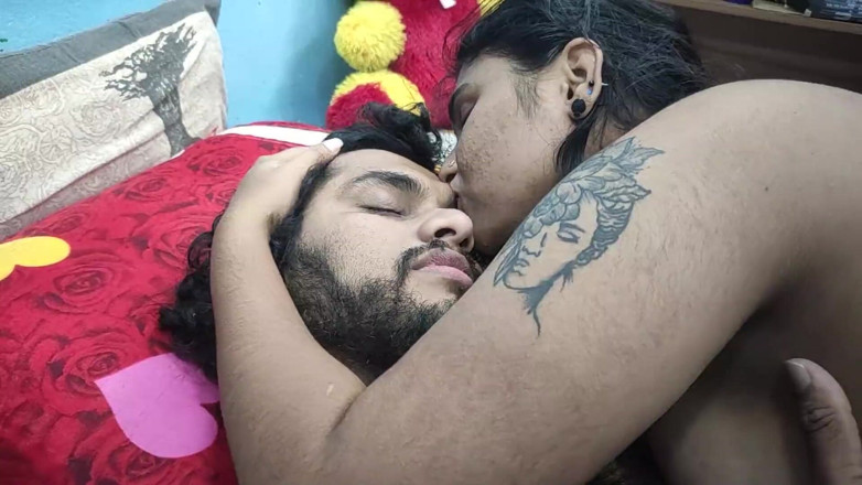 Vaigavarun45: นู้ดร้อนแรง ดูดควย โรแมนติกเย็ดภรรยาเซ็กซี่