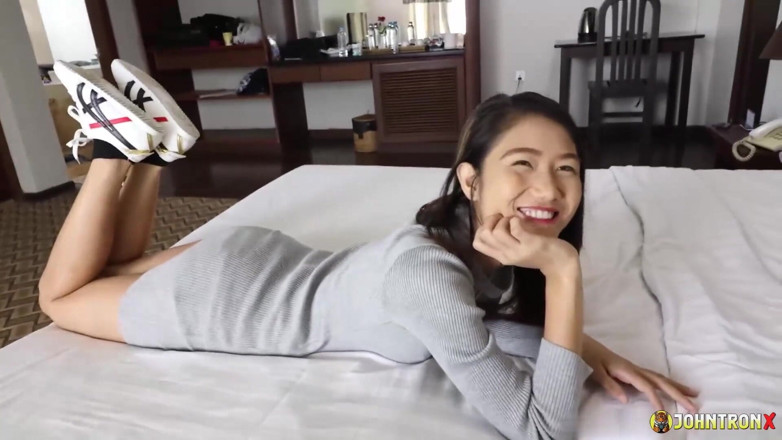 John Tron X: Johntronx - เย็ดโหด POV กับสาวเอเชียผอมสมัครเล่นสวย