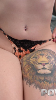 Người đẹp mảnh mai leo babe muốn một số con cặc lớn pov