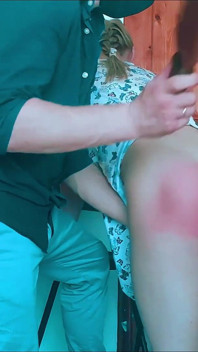 Bătaie erotică a unei soții sexy