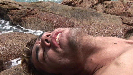 Bareback TV: Horny bald dude gets anally slammed and creampied outdoors