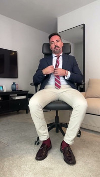 I Masturbate While Playing with My Tie.