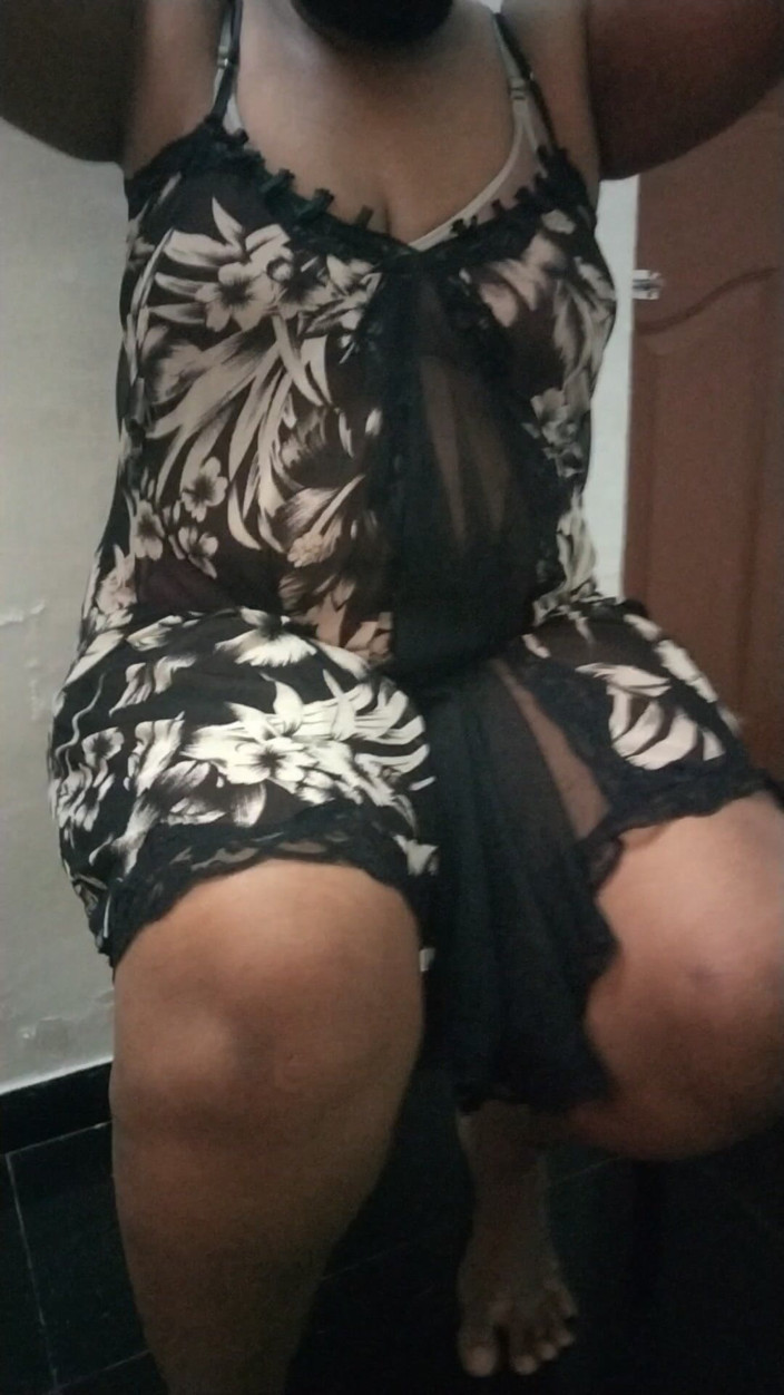 Tamil lesbian: Persiapan Cuckold Shoot