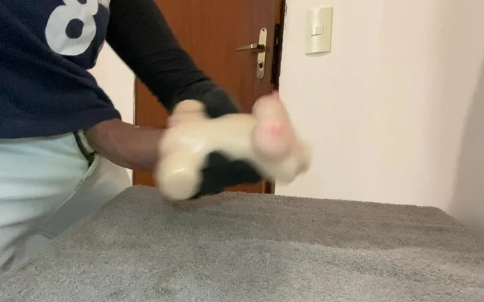 Greedy truck: Coworker with Tight Pussy Says No to Condoms During Secret...