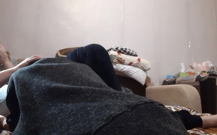 Lesbian-candys: Quick Lesbian Sex on the Bed