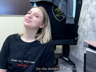 Stacy Starando: Eu me transformei na escrava sexual da minha meia-irmã quando...