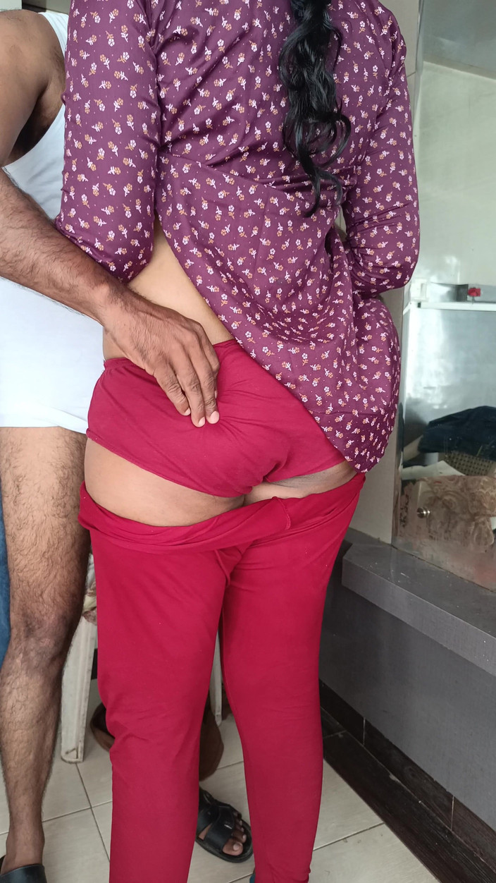 Wonder: Cheating House Wife Enjoying Hard Romance
