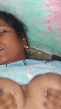 Pooja Hows video di sesso moglie