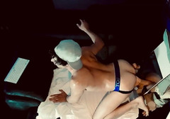 Cody beach boy: Minyak tubuhku dan menunggangi dildoku