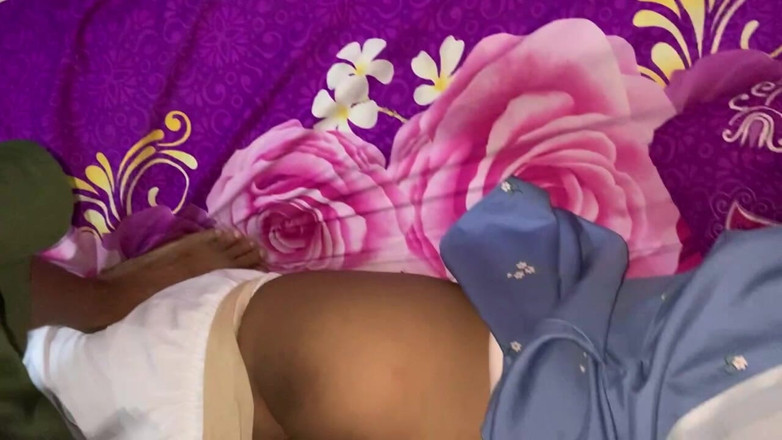 Indo Girl: Fucking My Husband on the Way Home From Work