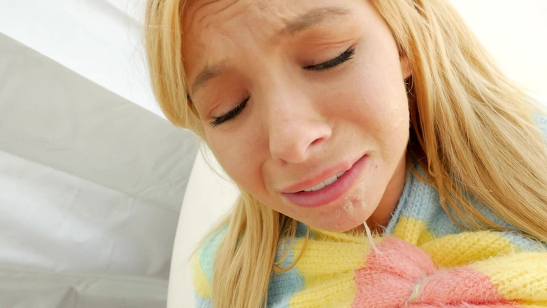 Spankmonster: 21-летняя верблюжья лапка юной Dream блондинка Кензи Ривз сливочная падчерица, пухлая киска