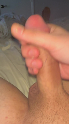 Just_Jake: 给她看那个 precum！