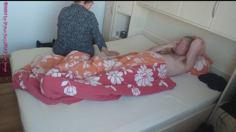 NylonjungeCarmen: 뚱뚱한 밀프와의 핫한 섹스 1 ** 옷을 벗고 **
