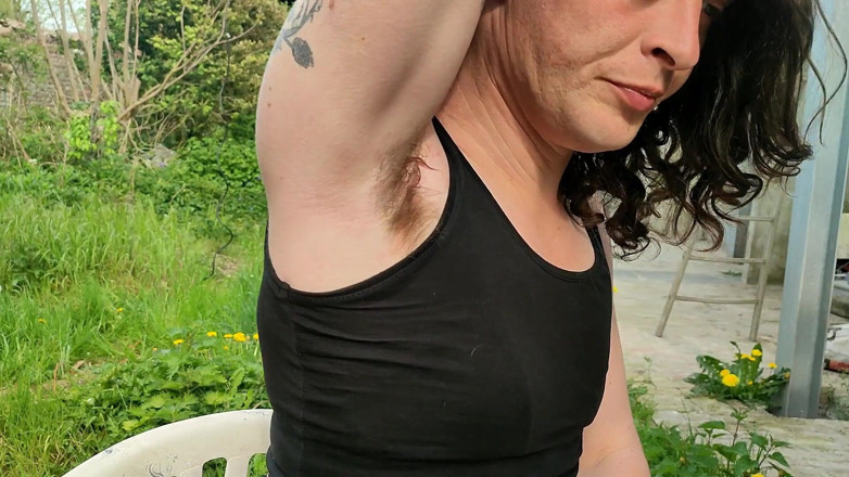Sara B: Worshiping and licking my armpit