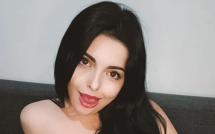 Prya Allison: My First Masturbation of My Tight Pussy