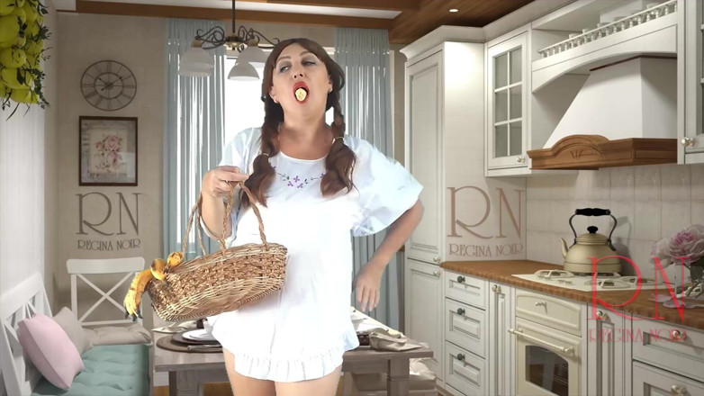 Regina Noir: Cheerful maid without panties eats a lot of bananas in...