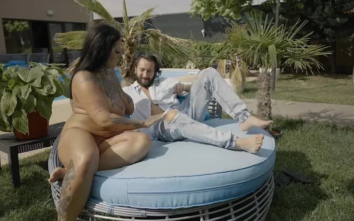 Big Boobs Babe: Pool, Big Tits, Chubby, Orgasm, Swallow, Balls Licking