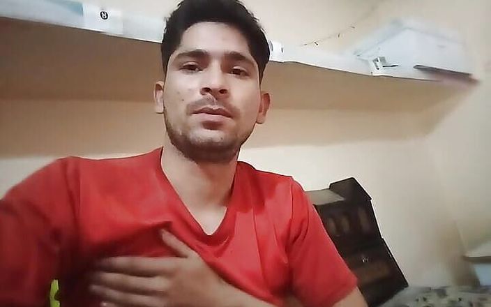 Gangbang straight: युवा लड़के के स्तन शो