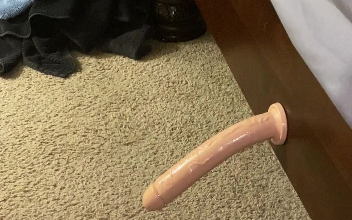 Sissy boy productions: Djup dildo action