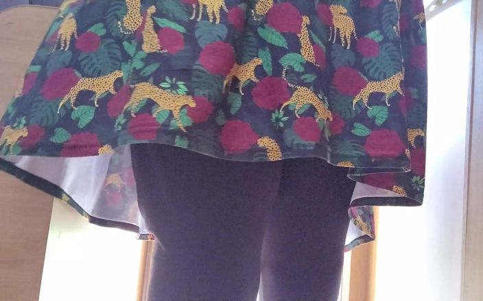 SSBBWLadyBrads: SSBBW対小さなキャラバンドア