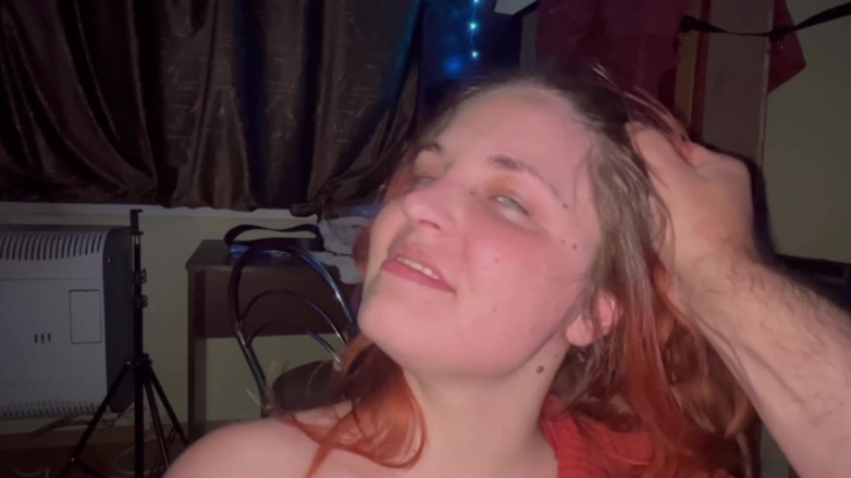 Elena917: Ohrfeigen, pOV, blowjob, sperma auf die haare, squirting