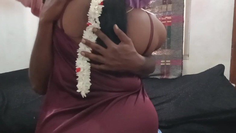 Santhi89: Tamilska gorąca dom żona miło jebanie