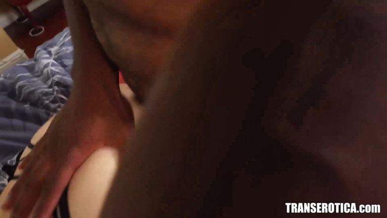 TransErotica: TRANSEROTICA Trans Angelina prosím anál ošukaná velkým černým pérem