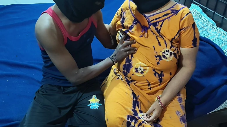 Tamil lesbian: My Akka Sex with House Owner for Rent Infront of...