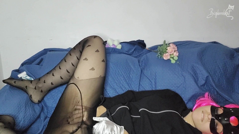 BigBoobCat: 내 작은 가면을 쓰고 내 거유를 괴롭히는 걸 지켜봐