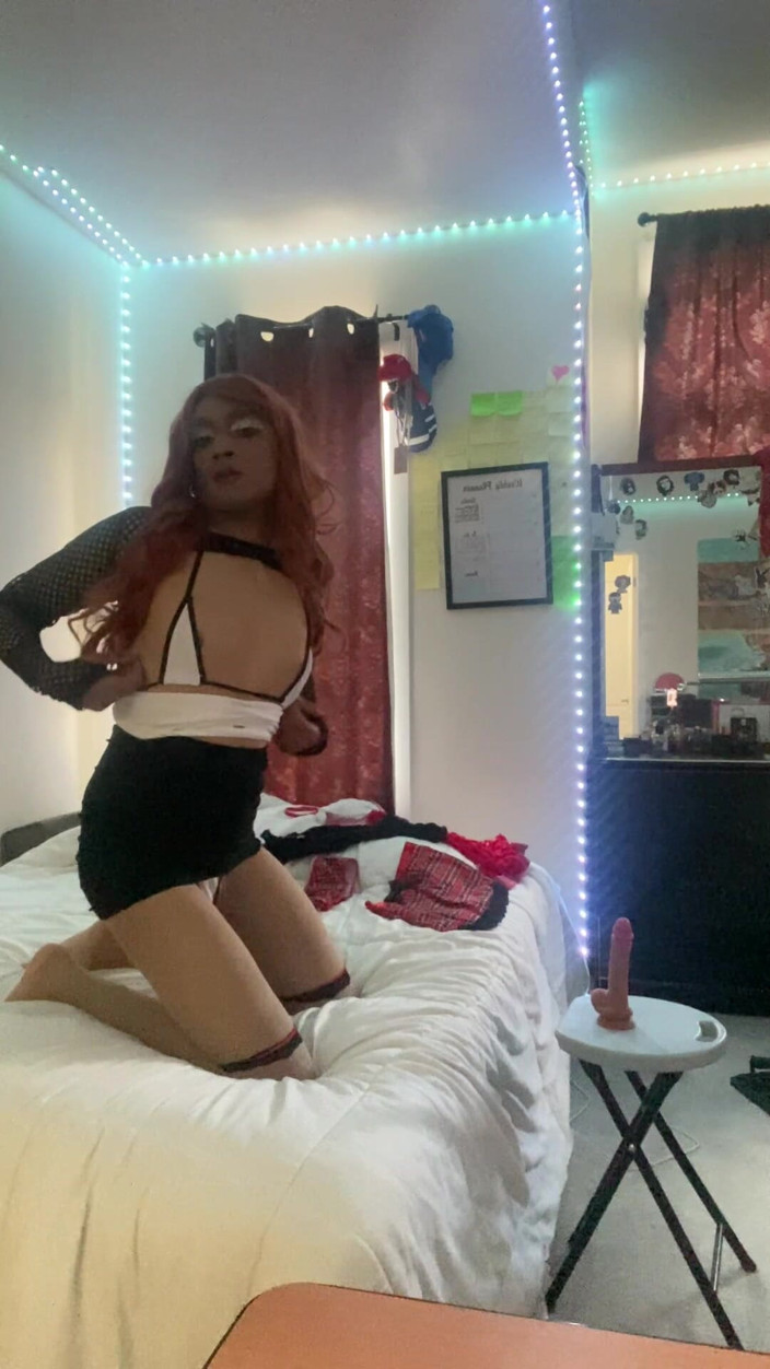 FemBoyAmi: Caldo ragazzo donna all'ufficio indiano