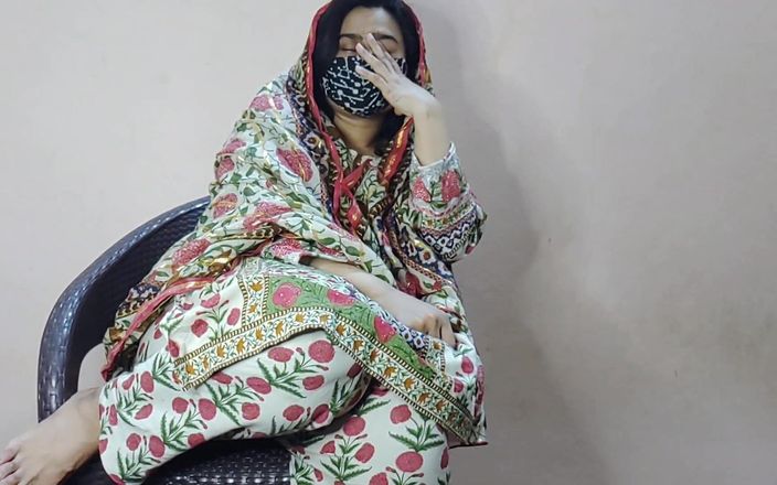 Faryal: Bari baji ne di chote bhai apni Chut-klare Hindi-Unterhaltung
