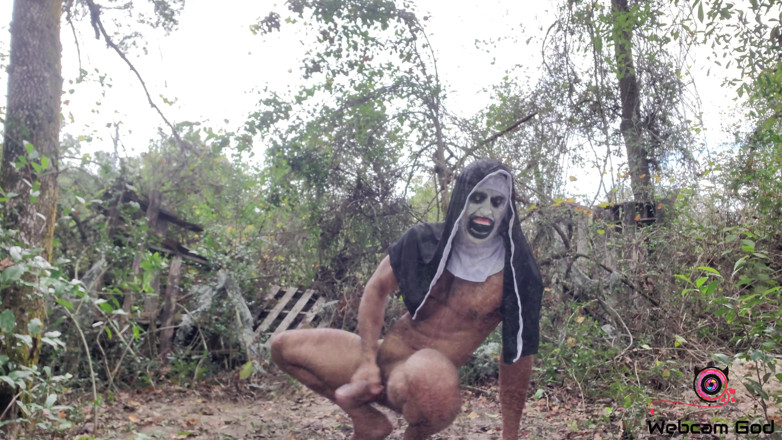 Arthur Eden aka Webcam God: La suora ben dotata (4K)
