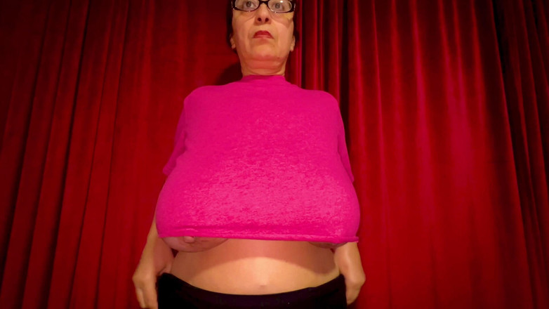 VeeVee Vixen: Děvka v krátkém tričku