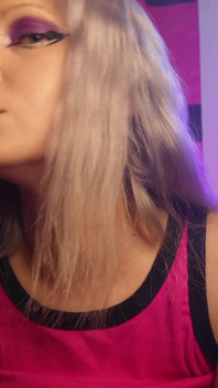Sexy Teen Smoking a Cigarette and Shaking Her Tits!