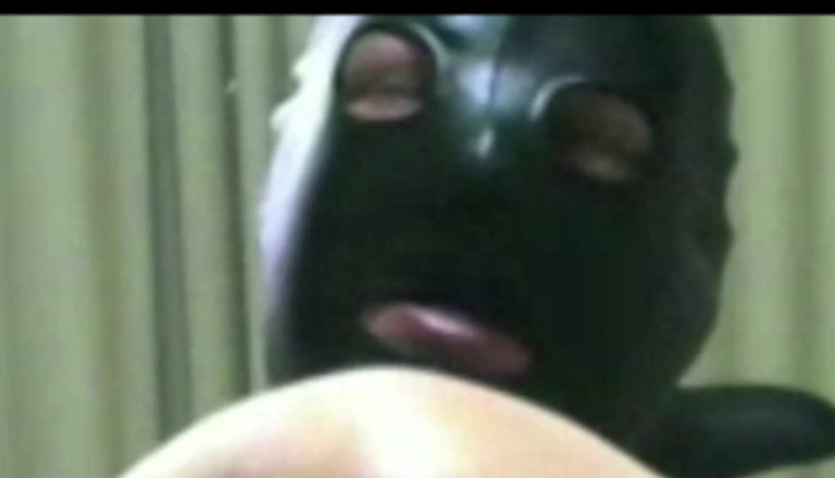 Peternorthlegend: Mata rolling meletup sarung tangan handjob