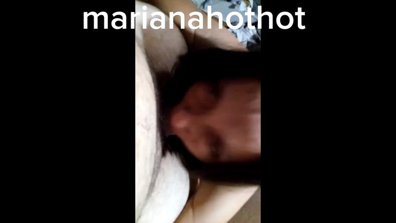 Marian sofar: Marianahothot ingoia un cazzo mentre parla con la gente