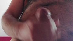 Setesesso7: masturbazione con occhiali scuri