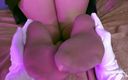 Mistress Legs: ASMR pov un sexy massaggio ai piedi in guanti bianchi...