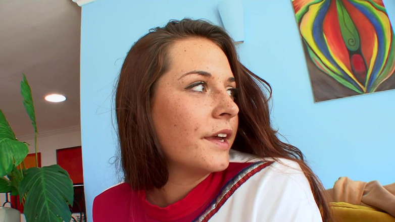 Dirty fantasy: Stiefvader heeft een oogje op zijn cheerleader stiefdochter