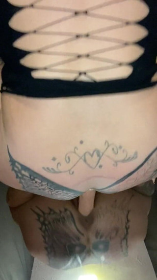 MzKiTTy91: Pawg wife bouncing on 12 inch monster cock