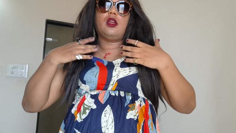 Indiansissychubby: Sexy Letní Holka Zpocená Děvka Na Pláži