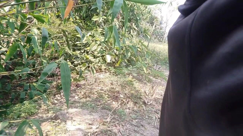 DesiDarkArt: Panjabi indio, chico bosque, masturbación con la mano al aire...