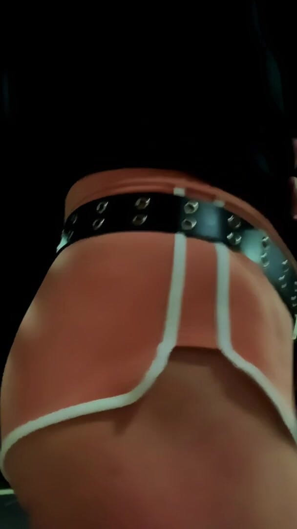 CindieLove: Heiße sissy hoffnungslos süchtig danach, ihren versauten körper zu zeigen!