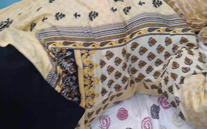 Aria Mia: Tante punjabi ayesha dientot sama pembantunya sendiri!