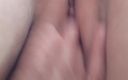 Lesbian-illusion: Милфа с набухшими сиськами и киской мастурбирует и кончает