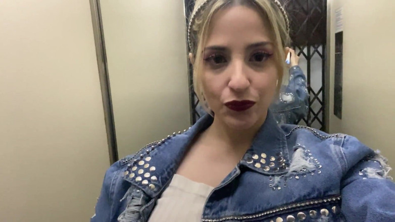 DivinaMaruuu: I'm Going to Find My Neighbor to Fuck My Ass...